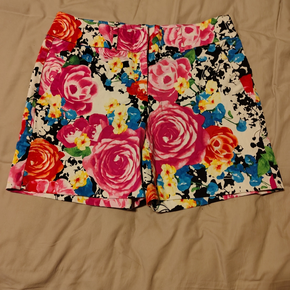 New York & Company Multicolor Floral Women's Shorts